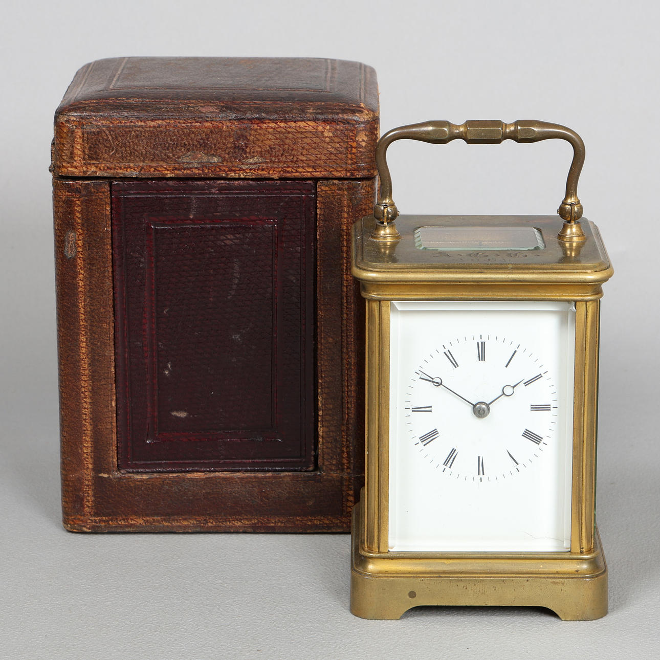 VIKTORIAANINEN MESSINKIKUORINEN VAUNUKELLO.