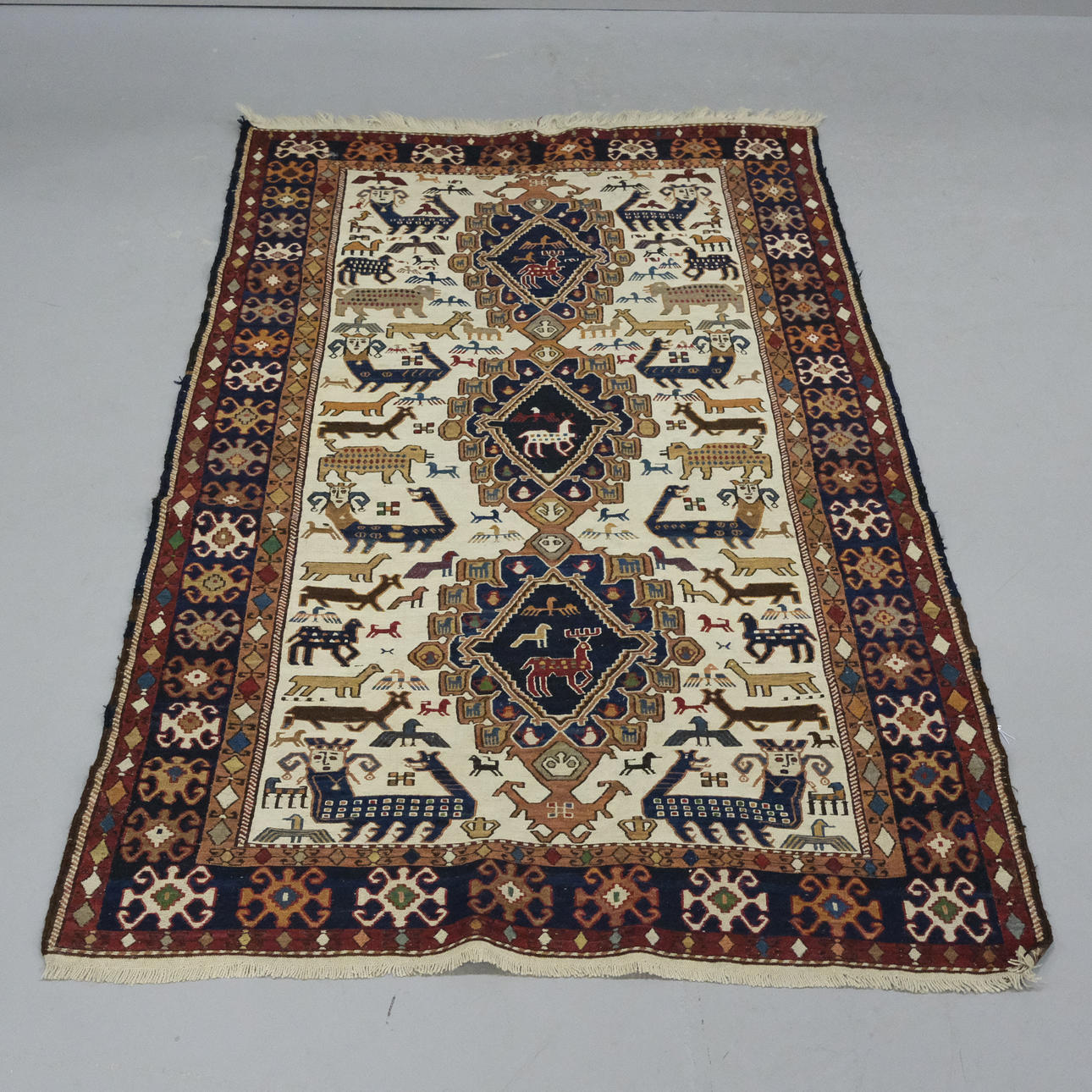 TÆPPE, FIGURAL, ORIENTALSK.