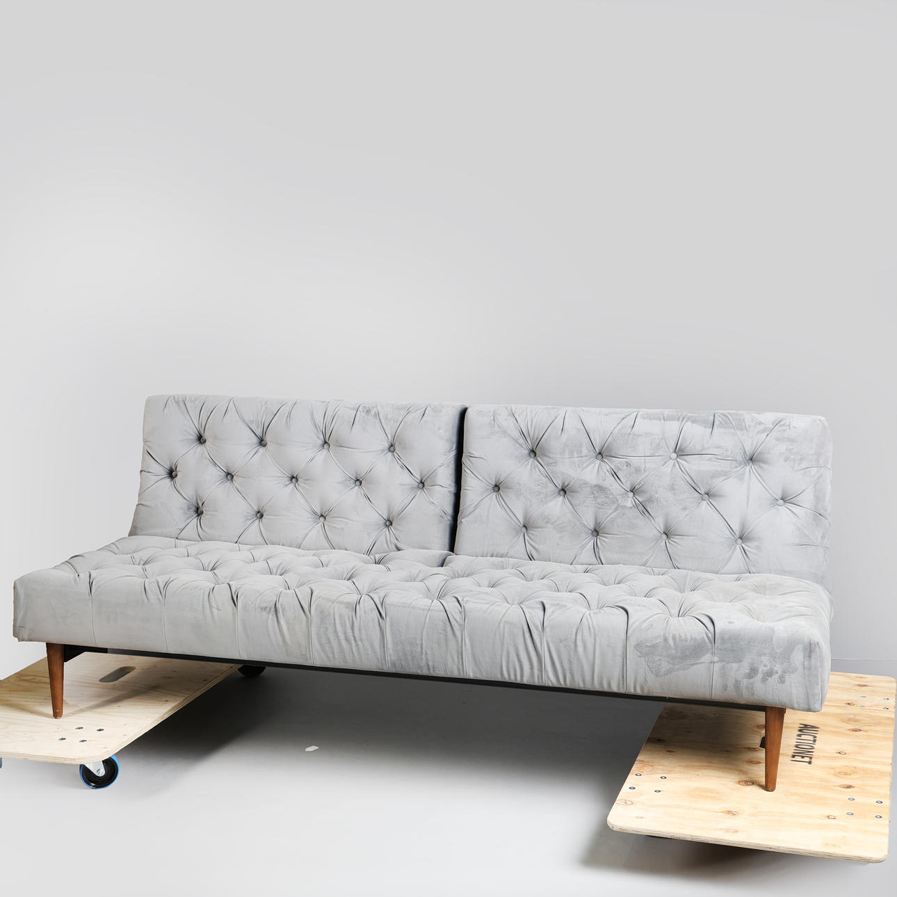 PARANTAA 40 SILMÄNRÄPÄYSTÄ -VUODESOHVA.