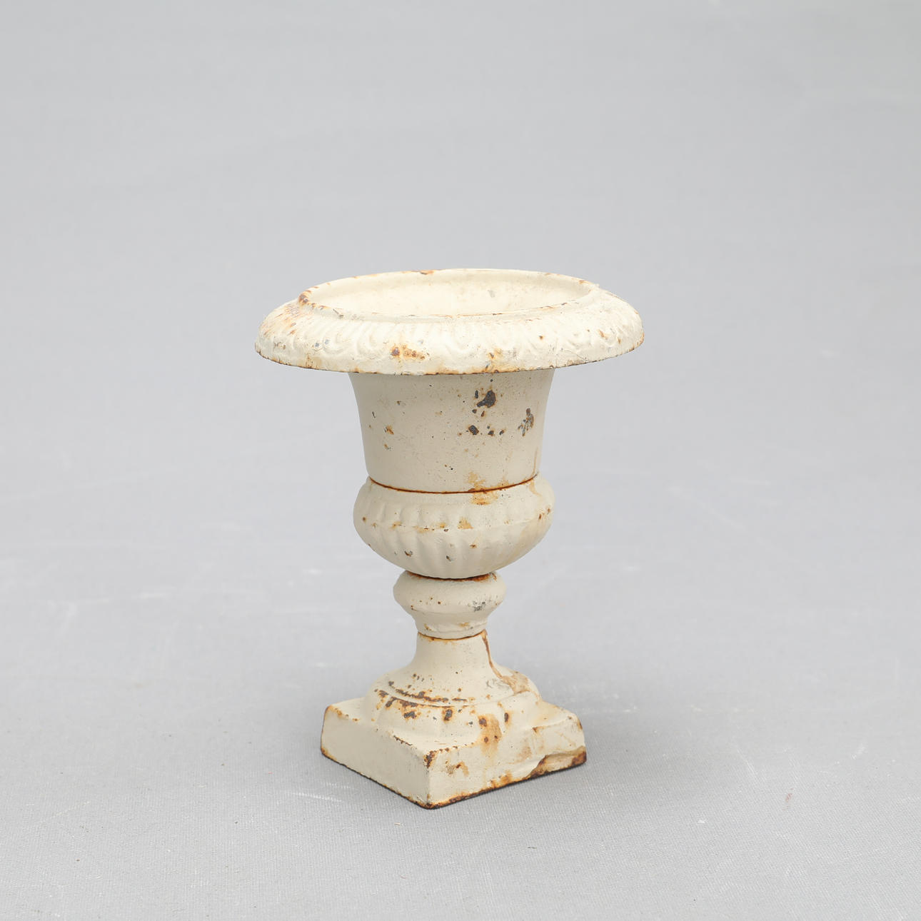 URN, miniature, cast iron.