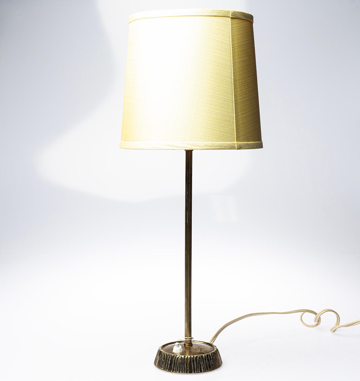 SONJA KATZIN, (1919-2014), Table lamp, model E1263, 1950 - number.