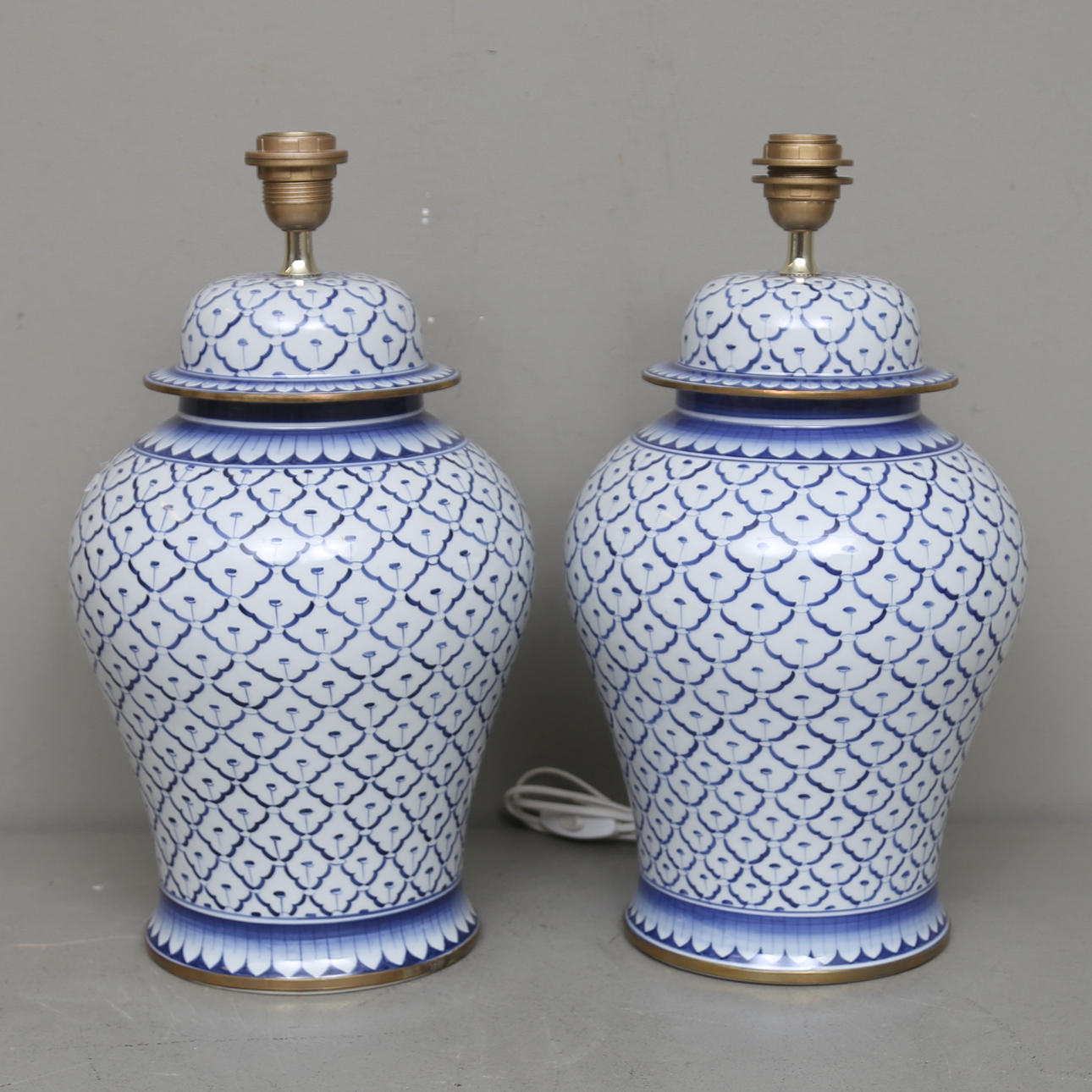 BORDSLAMPOR, ett par, porslin, B&B, oriental import AB, 1900/2000-tal.