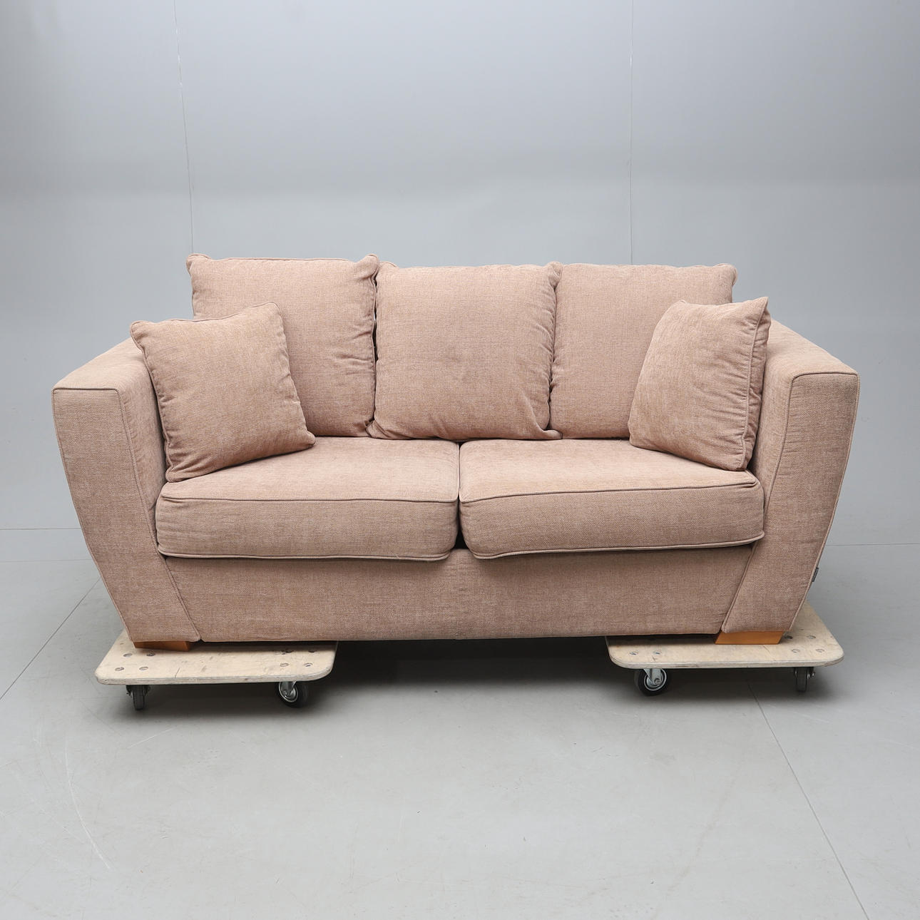 A sofa, Furinova, 21st century.
