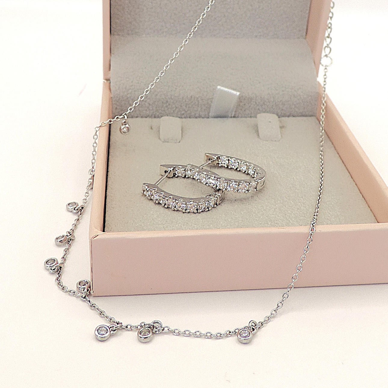 STERLING SILVER FLOATING GEMSTONE NECKLACE & EARRINGS.