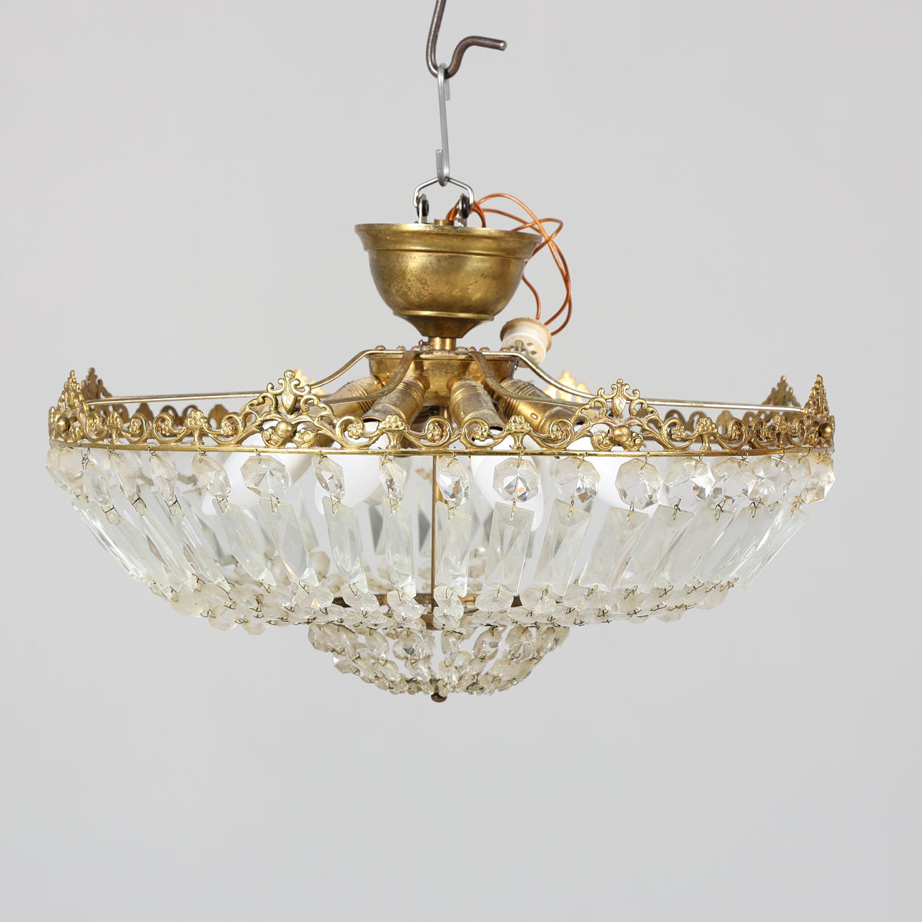 KRISTALLPLAFOND, 1900-tal.