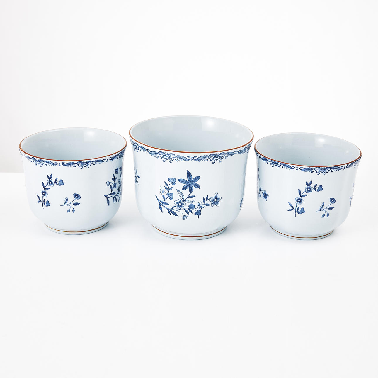 NILS EMIL LUNDSTRÖM. Vaser, ytterfoder, 5 delar, "Ostindia", Rörstrand.