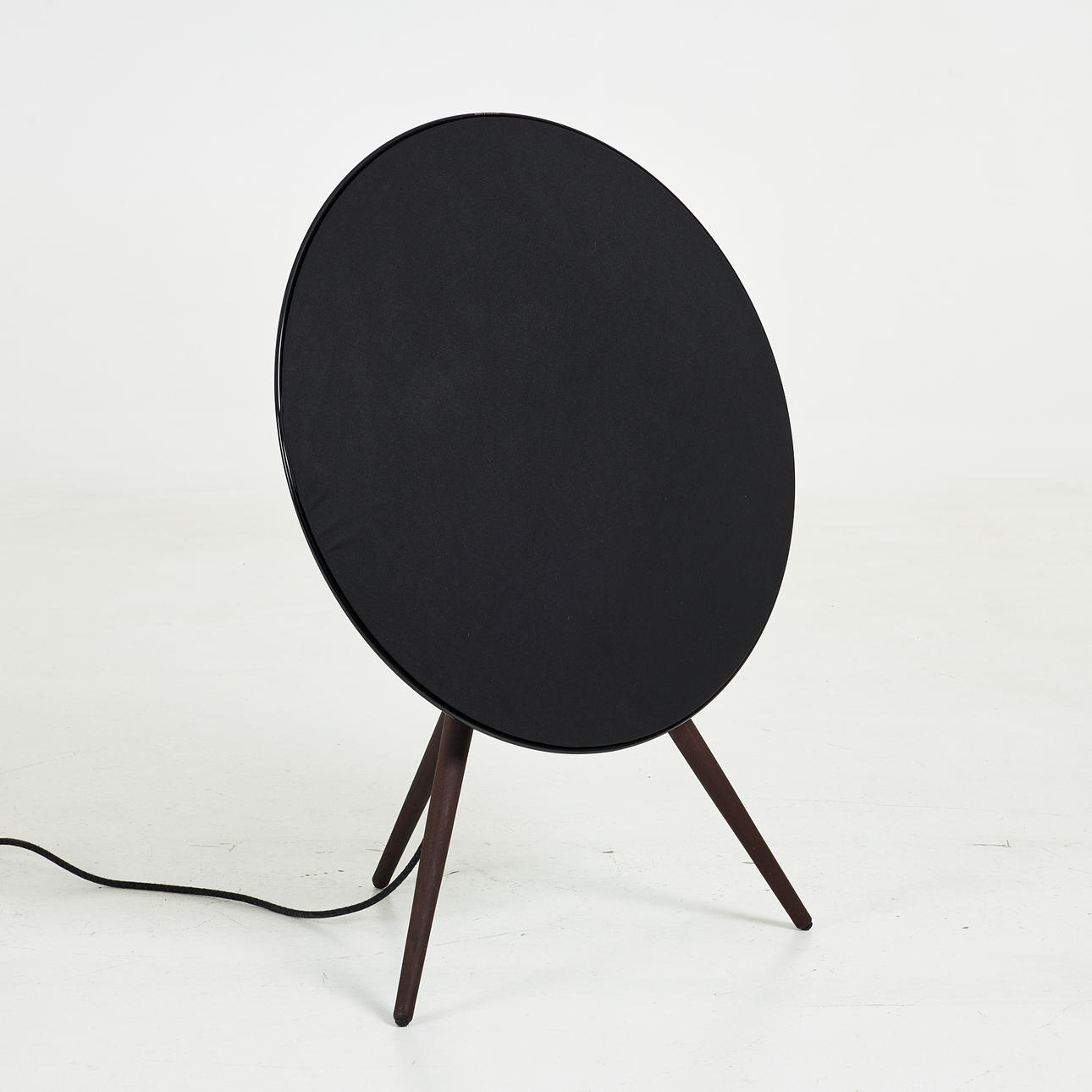 BANG OLUFSEN. Kaiutin, Beosound A9 4e sukupolvi, musta.
