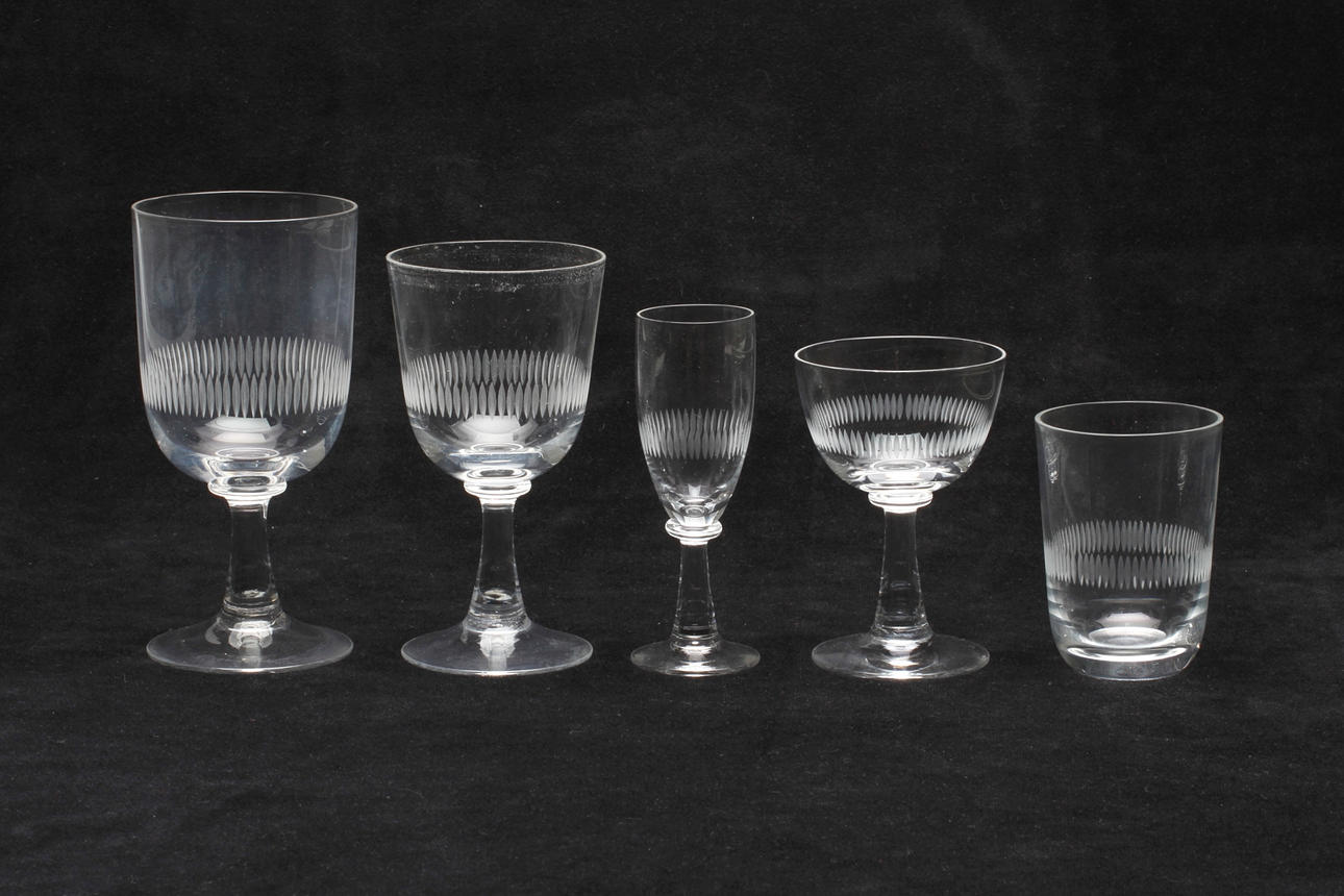 GLASSERVISDELAR, 48 delar, Sverige, 1900-tal.