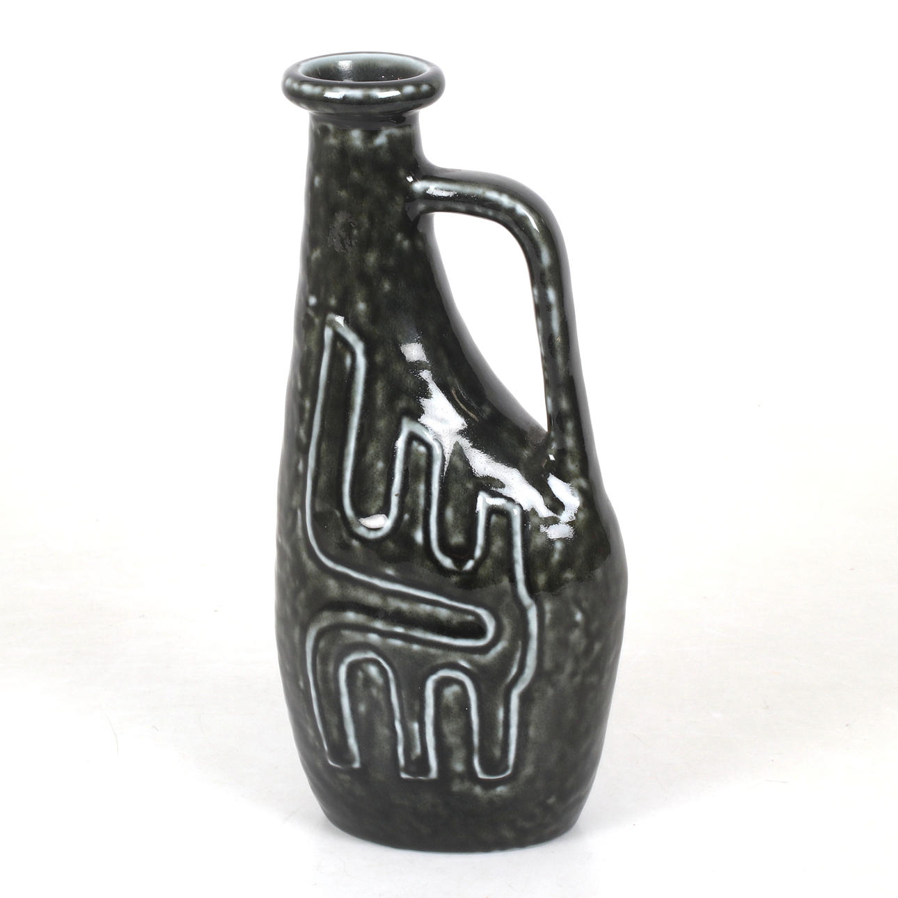 A ceramic 'Farina' Hänkelvase by Gunnar Nylund, Rörstrand.