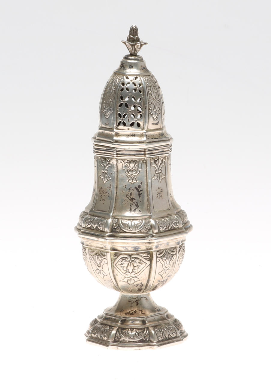 SOCKERSTRÖARE, silver, troligen Johann Kurz, Hanau, 18/1900-tal.