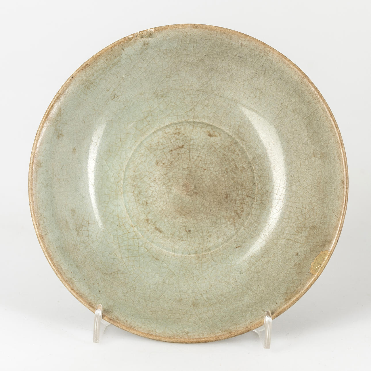 Chinese bowl with lotus leaf decoration, celadon, Longquan, from the transition period from the late Northern Song dynasty to the early Southern Song dynasty, end of the 11th to the beginning of the 12th century.