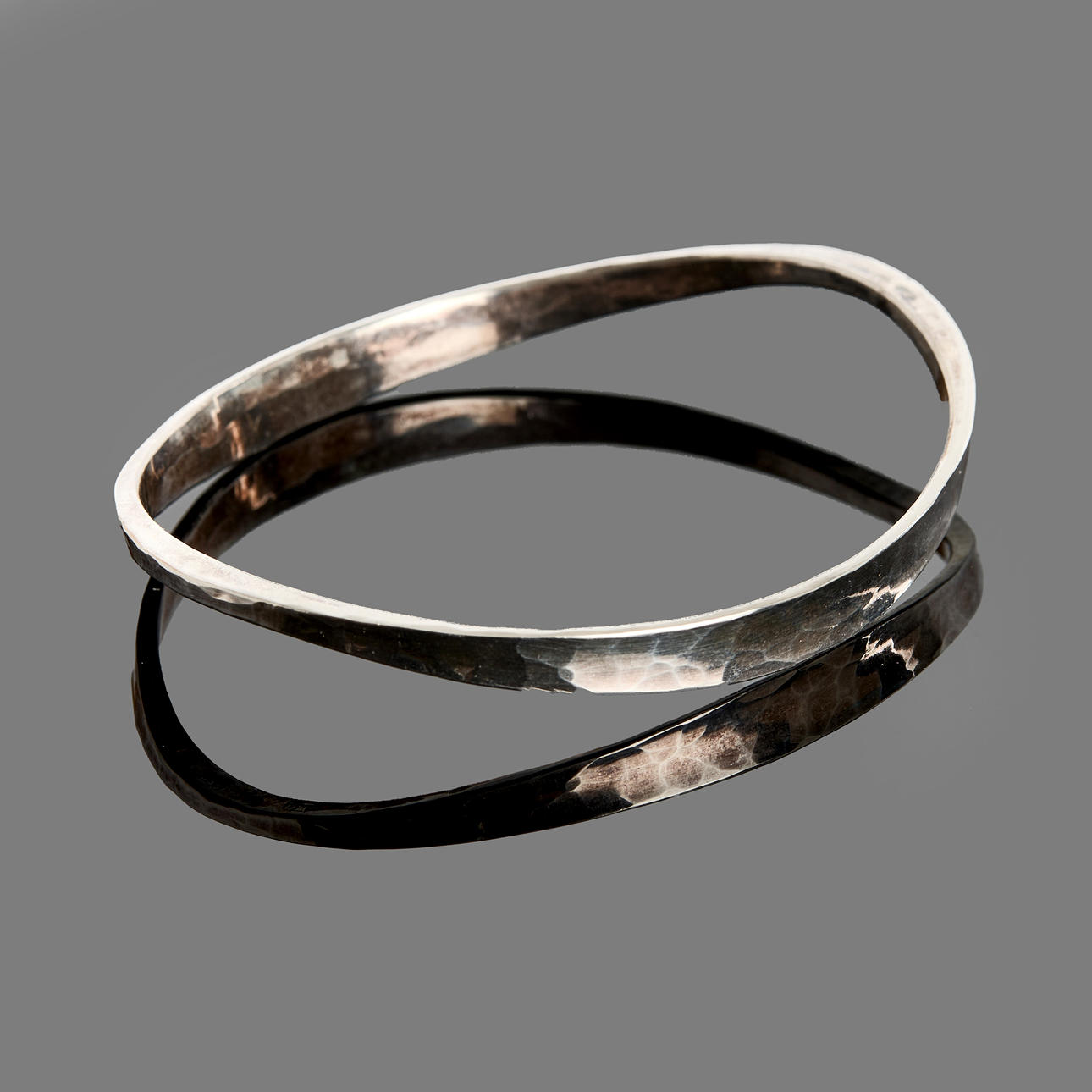 A sterling silver bangle, Martin Öhman, Halmstad 1988.