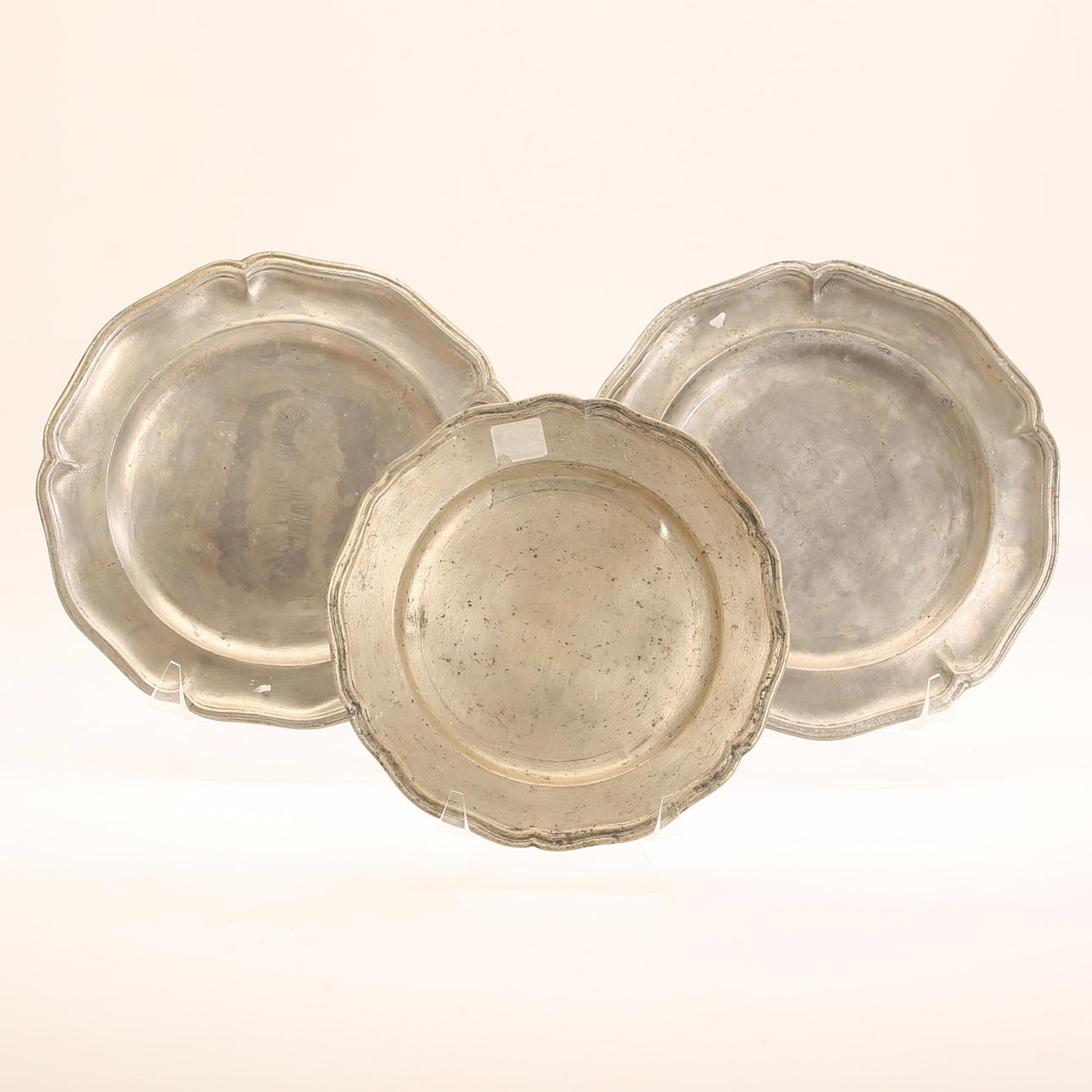 Tallerkener, 3 stk., 17. /19. årh.