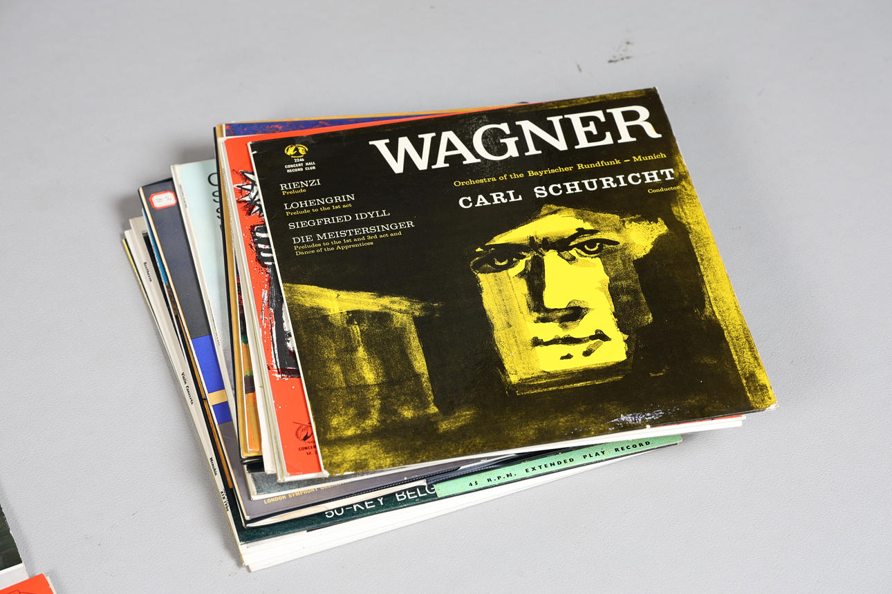 A COLLECTION OF CLASSICAL LP'S.