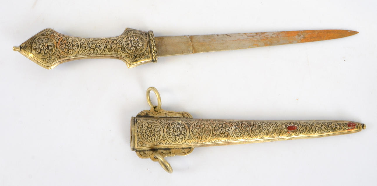 KNIV, orientaliskt arbete, 1900-tal.