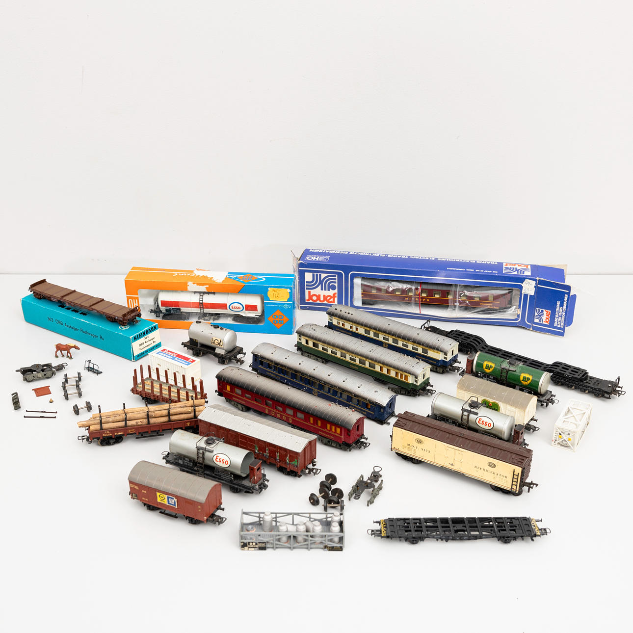 LILIPUT and others, approx. 20 carts, H0, 3 original cartons.
