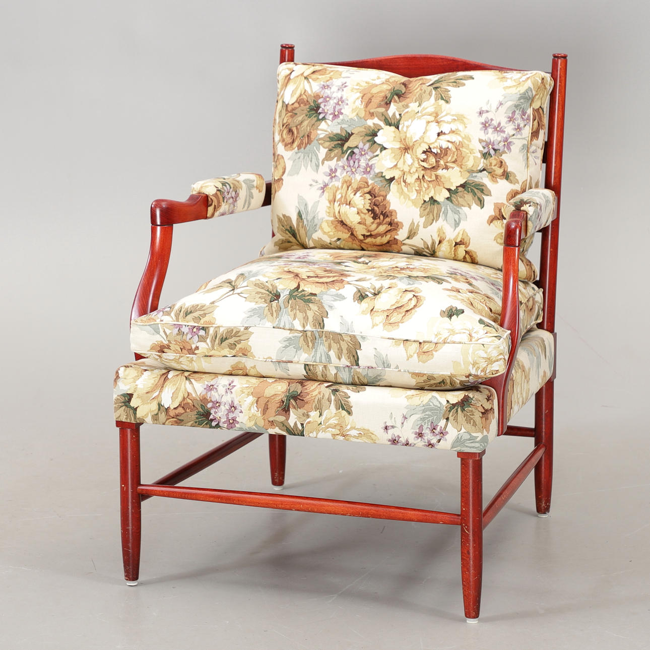 KARMFÅTÖLJ, Gripsholmsmodell, 1900-talets andra hälft.