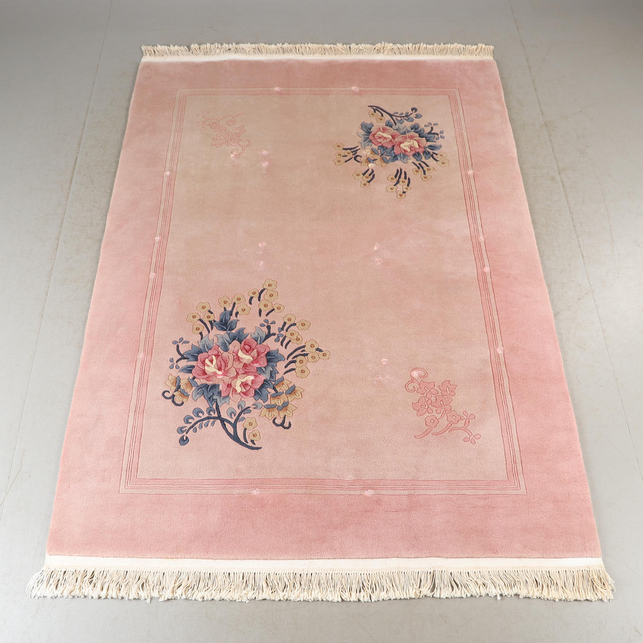 TÆPPE, Kina, 227 x 166 cm.