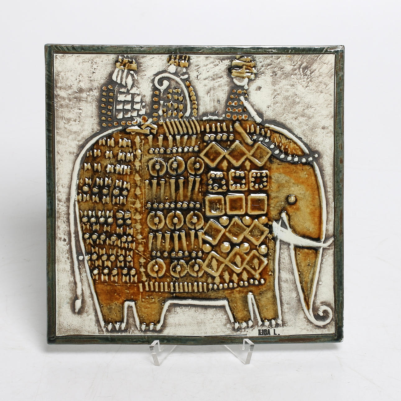 VÄGGRELIEF, stengods, brun elefant, Lisa Larson, Gustavsberg.