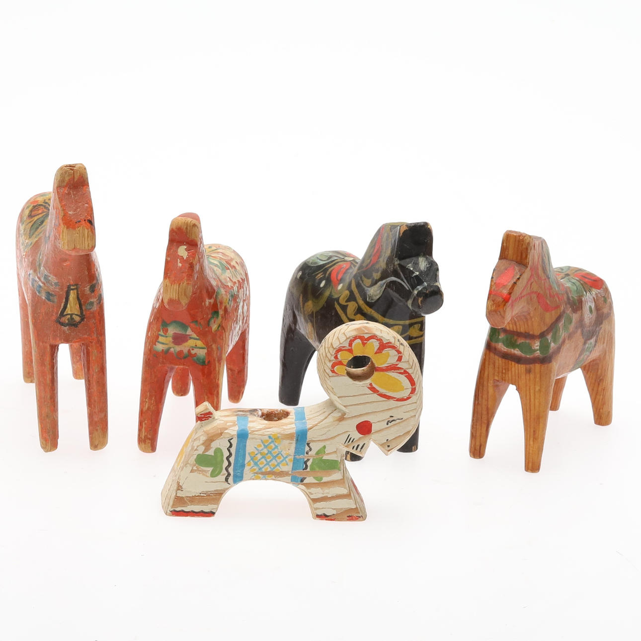 DALAHÄSTAR, 5 ST, TRÄ.