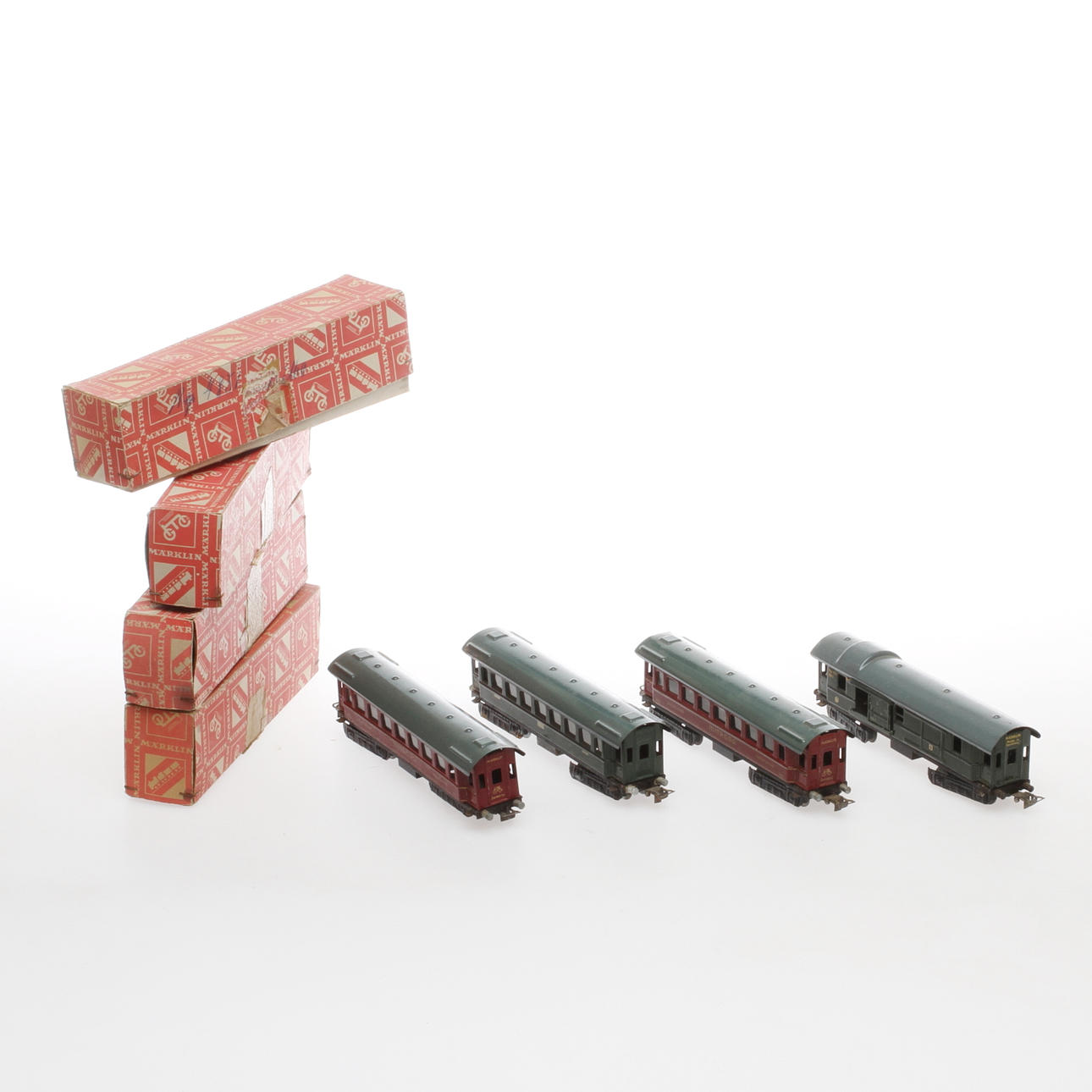 MÄRKLIN 4 stycken äldre vagnar i Originalkartong. 341, 342, 343 och 344.