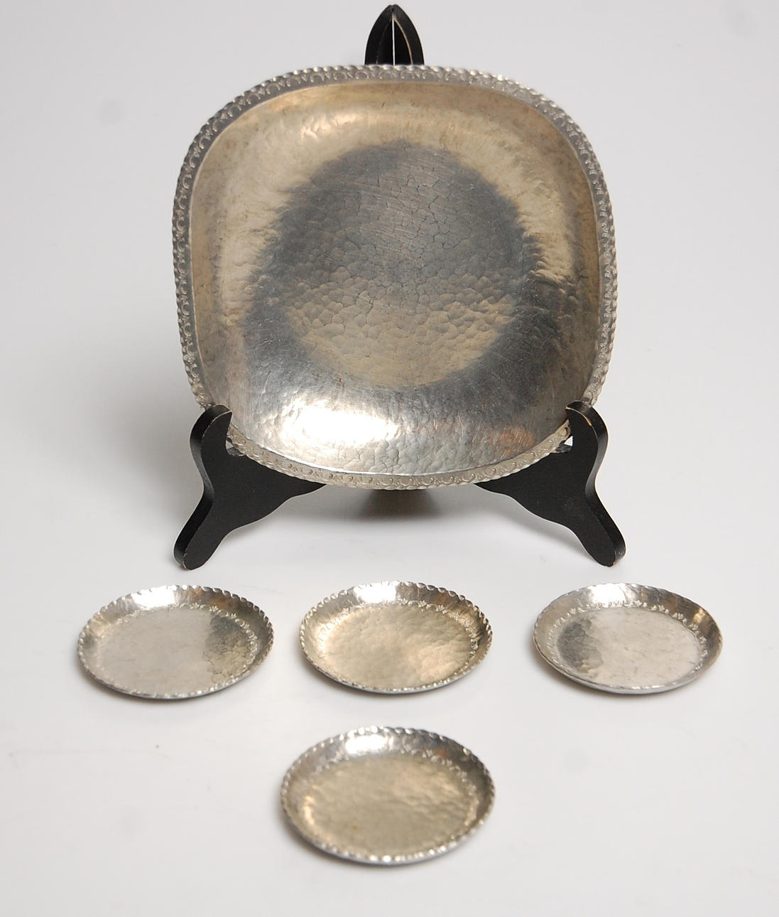 SKÅLFAT, GLASUNDERLÄGG,tenn 5 delar, Karl-Erik Torssell.