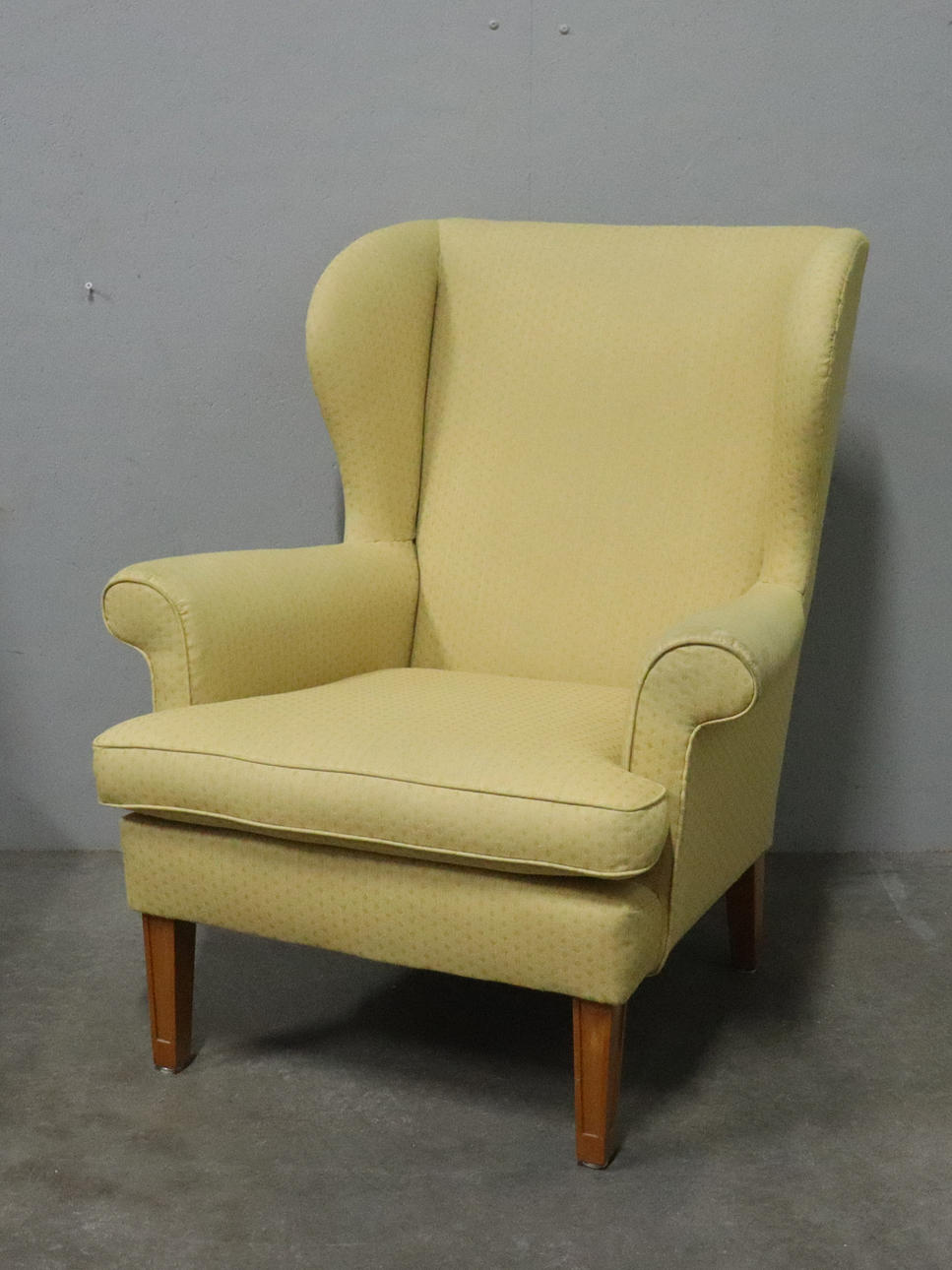 KORVATYYNYNOJATUOLI, 1900-luku.