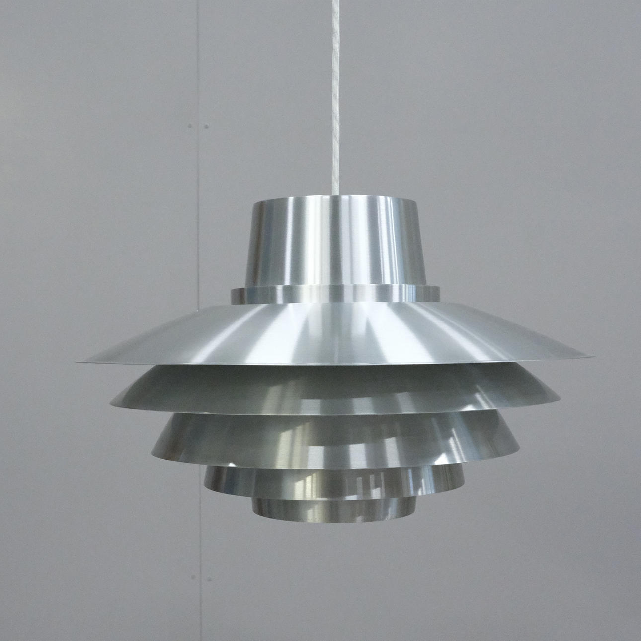 SVEN MIDDELBOE, DECKENLAMPE „VERONA“, DÄNEMARK.