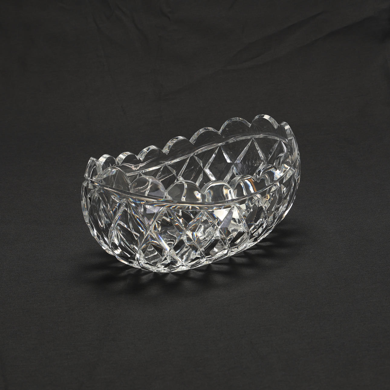 BOOTSSCHALE Glas, geschliffen.