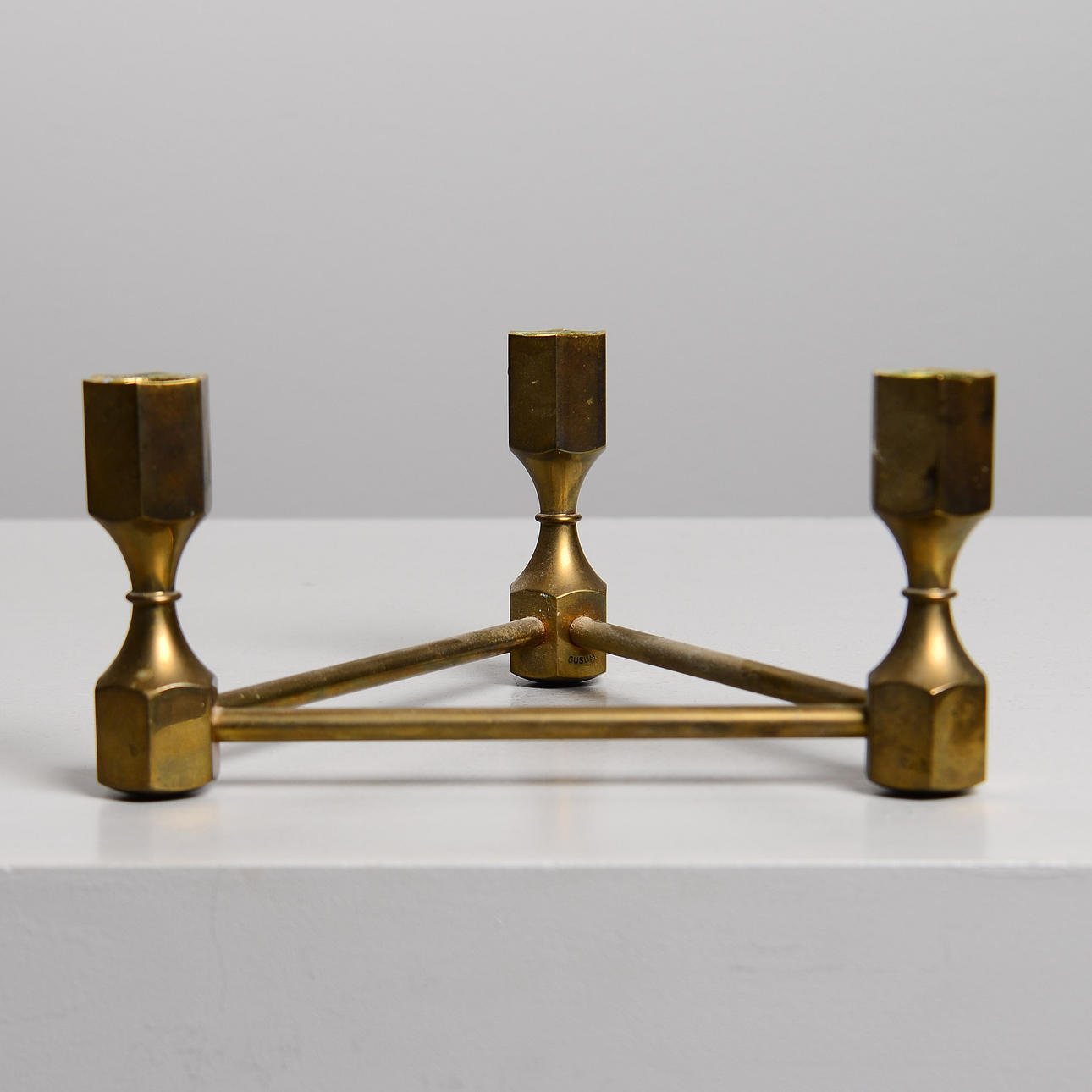 LARS BERGSTEN. Kerzenständer, Messing, Metalslöjden Gusum.