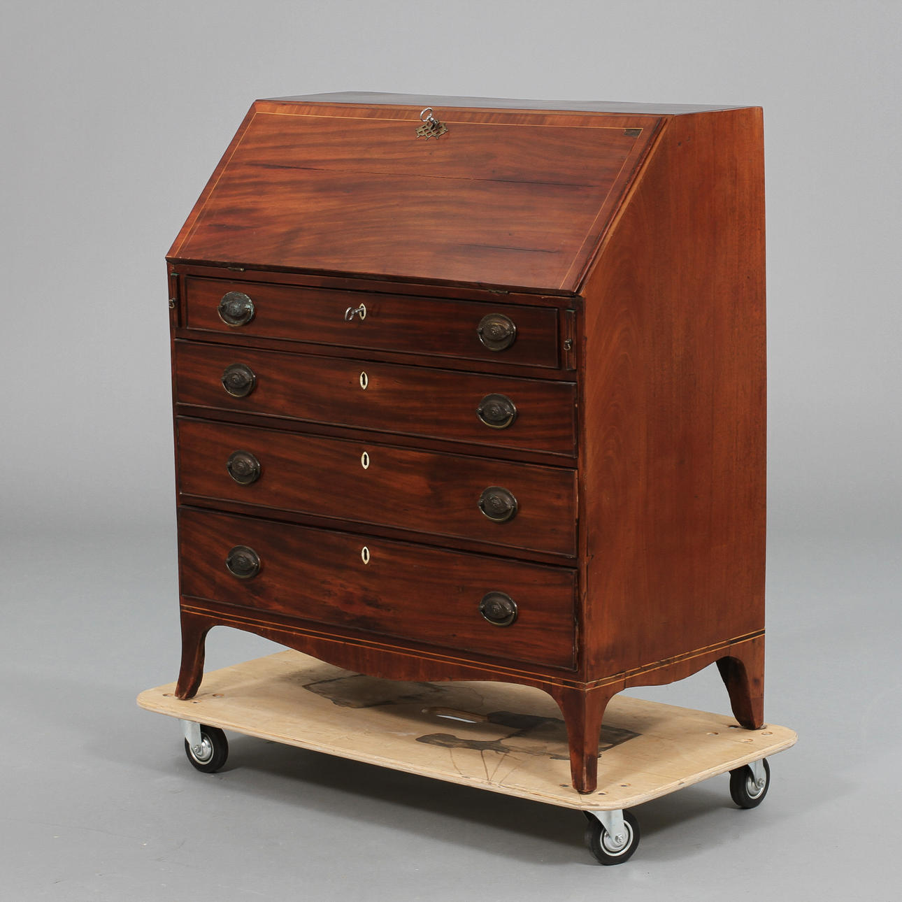 CHIFFONIER, empire 1800-talets förra hälft.