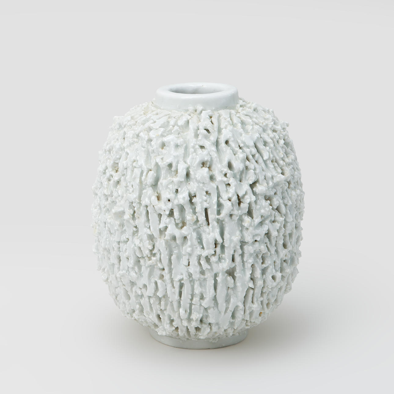 GUNNAR NYLUND. Vase, stoneware, chamotte, Rörstrand.