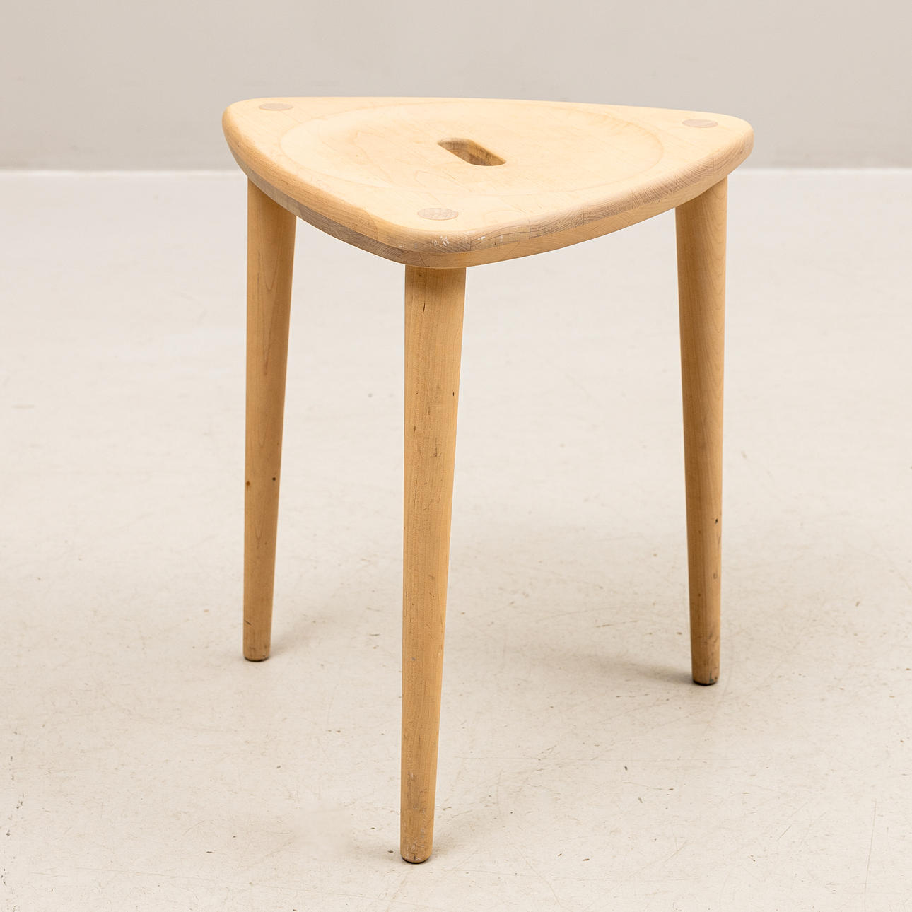 UN TABURETE, «Sgabello», Marit Stigsdotter 2008, Stolab.