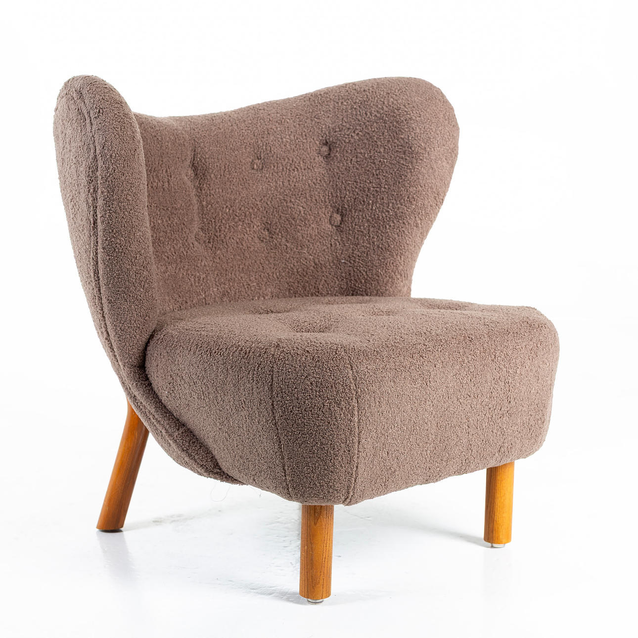 FÅTÖLJ, " Shoreditch " Fårskinnsimitation, samtida.