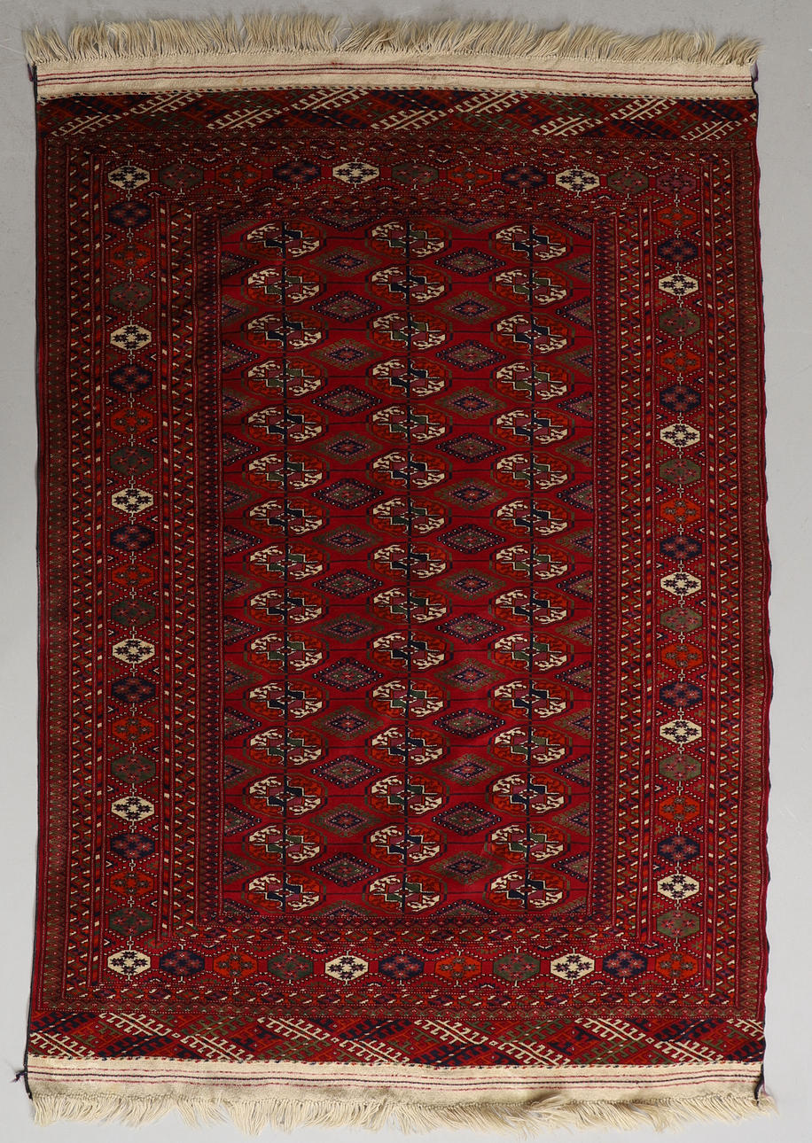 EIN TEPPICH, Bokhara, 190 x 138 cm.