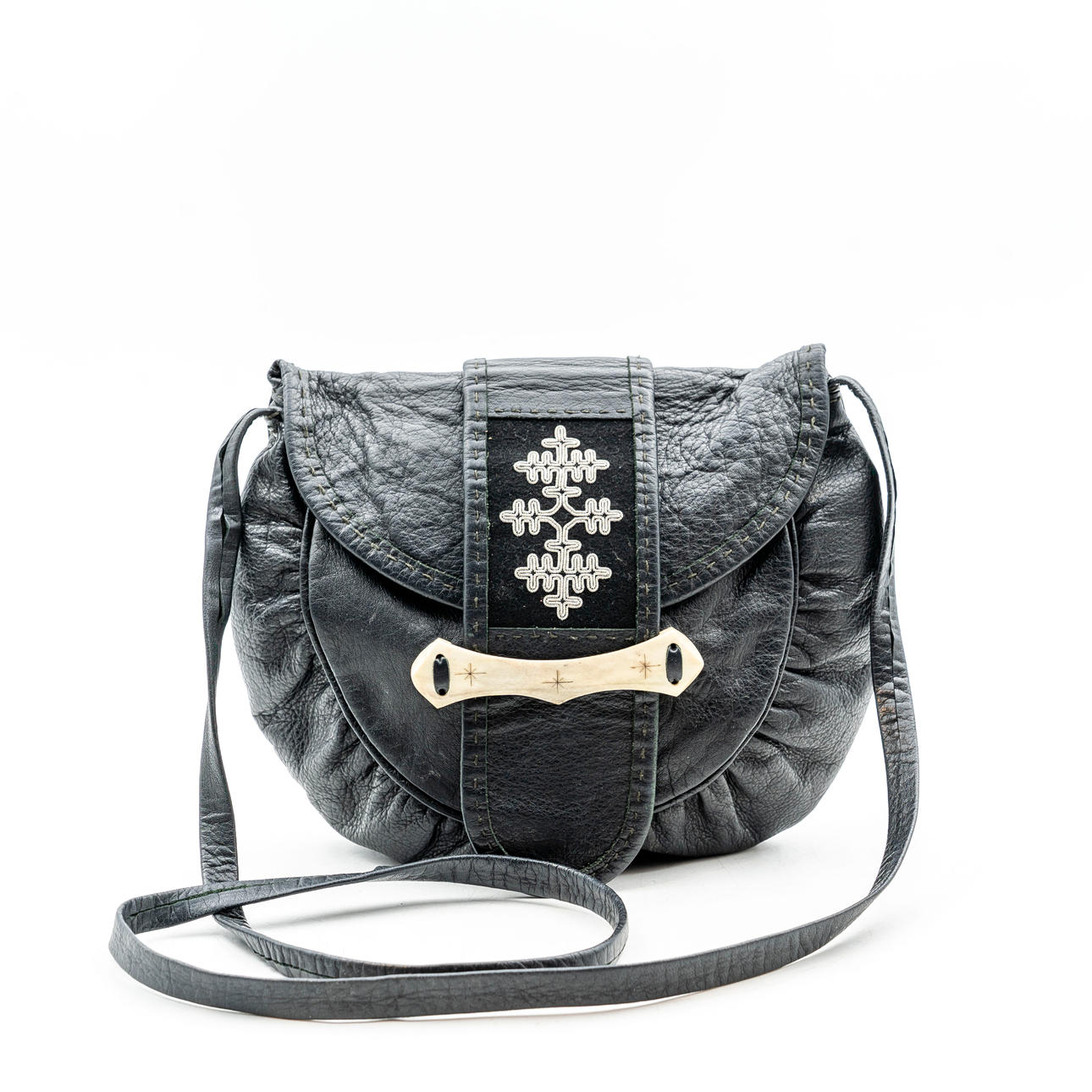 HANDVÄSKA, Sameslöjd, Läder.