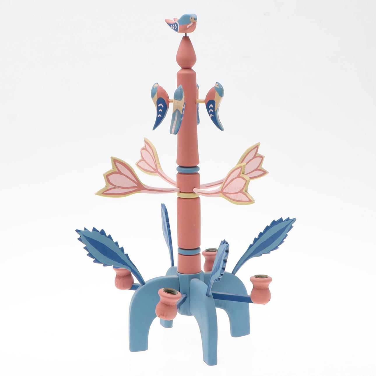 CANDELABRO, madera pintada, «Blekingeljustake».