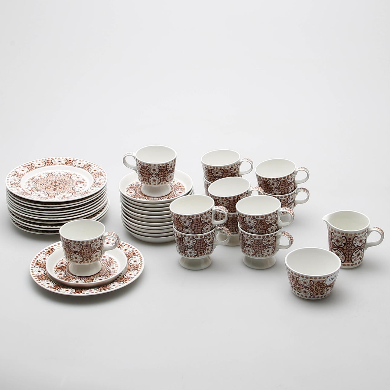 KAFFESERVIS, 38 delar, "Ali", Raija Uosikkinen, Arabia.