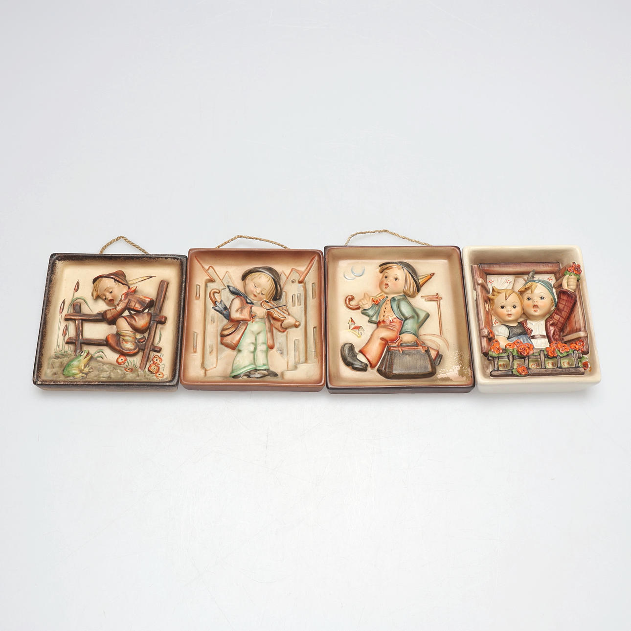 HUMMEL. 4 pieces, wall decorations.