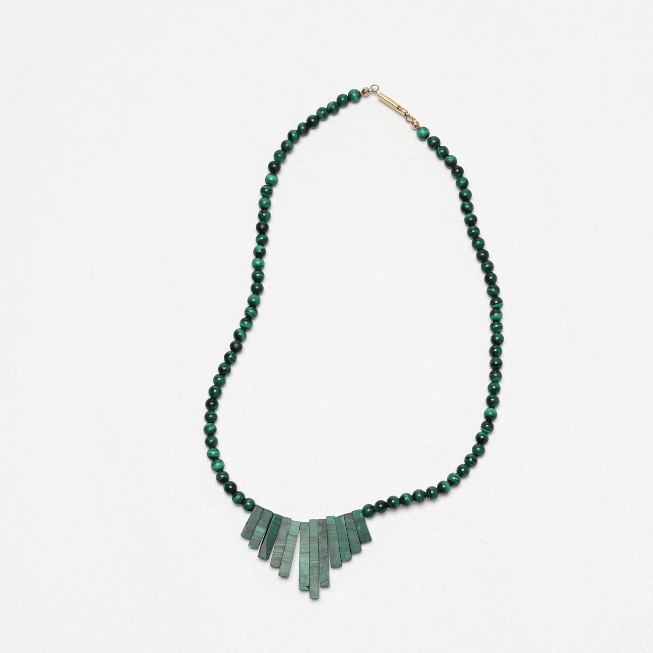 NECKLACE. Malachite.