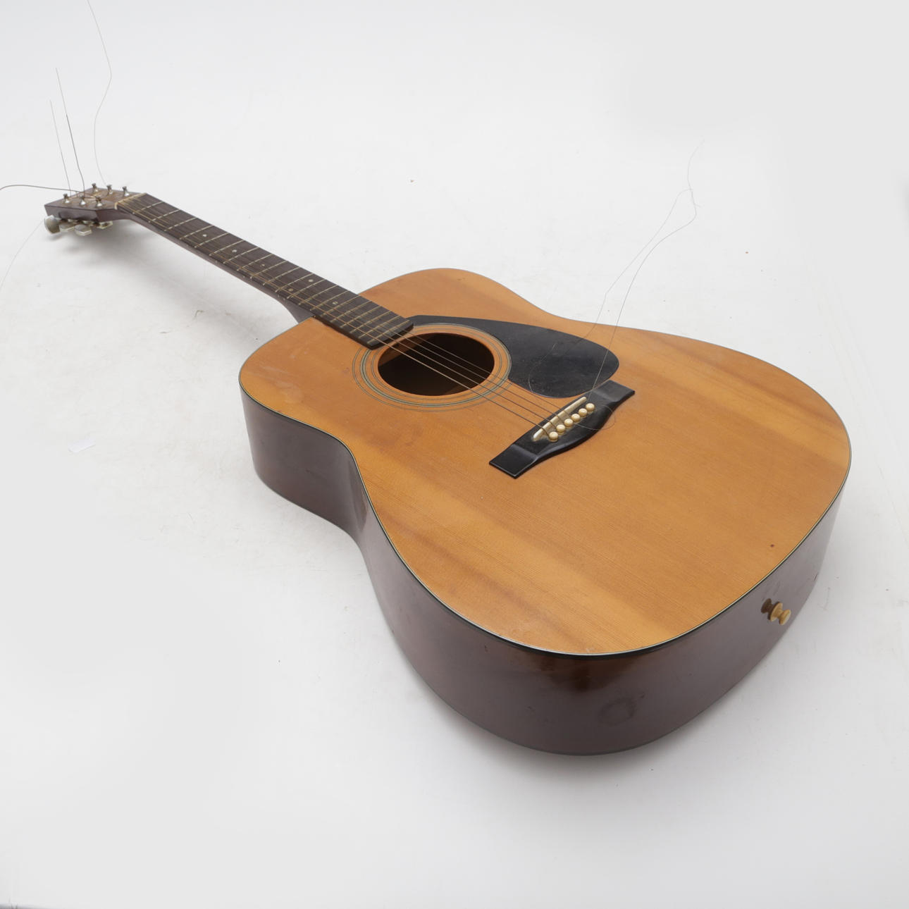 GITARRE, Yamaha, FG 410 A.