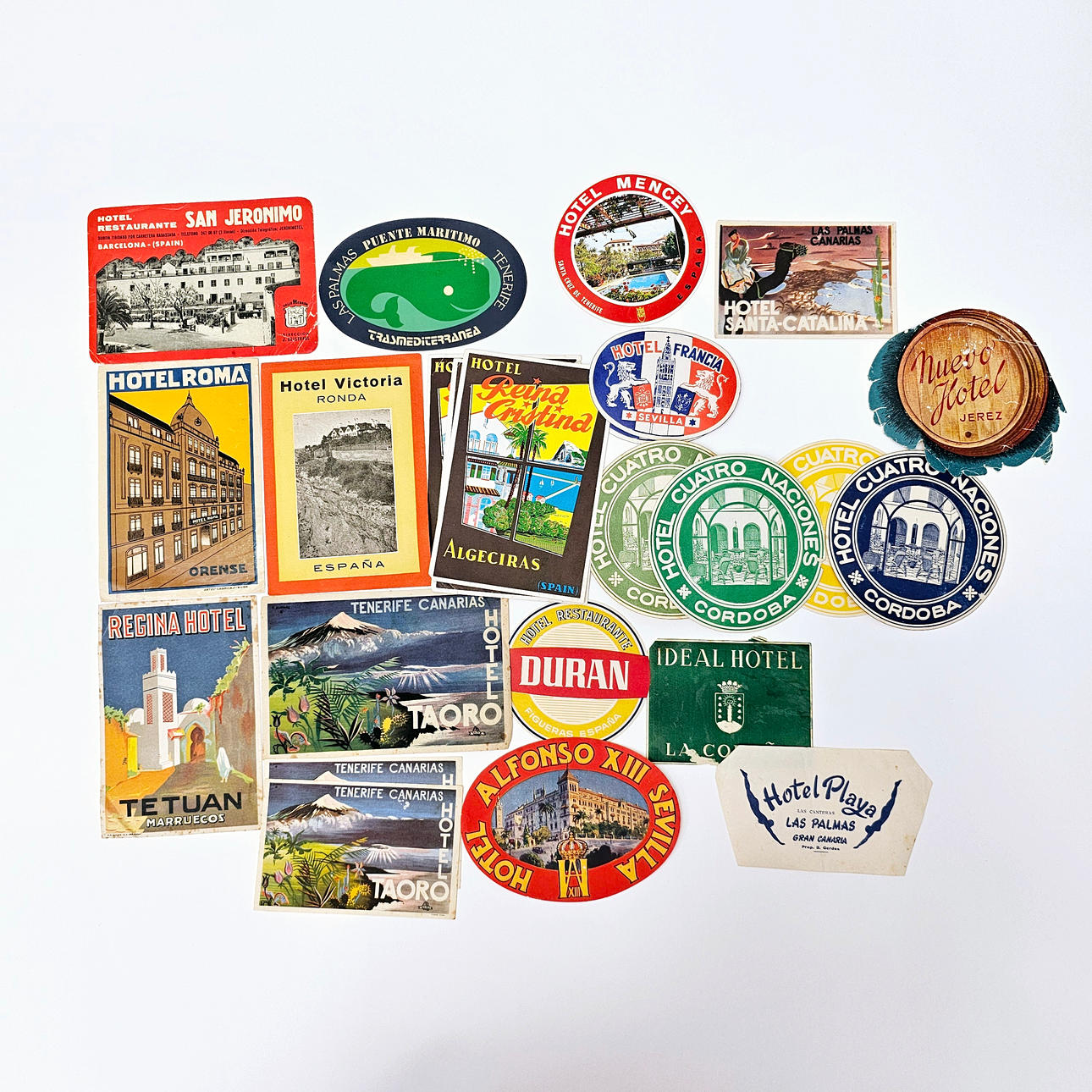 24 HOTEL LABELS IN SPAIN.