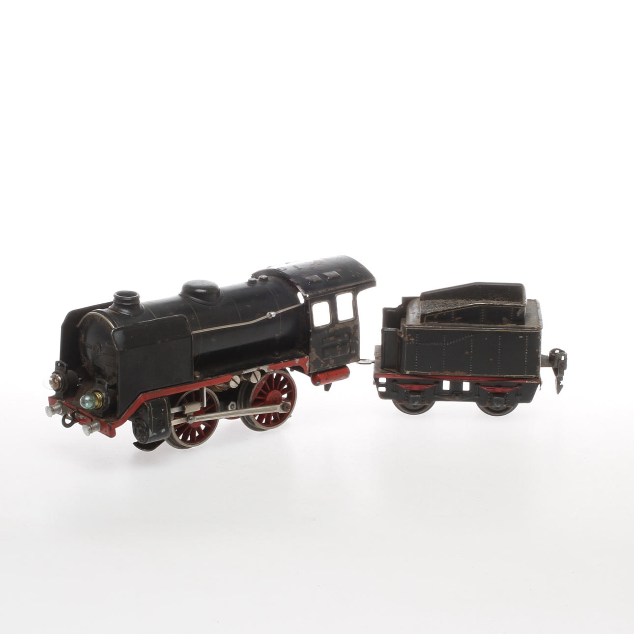 MÄRKLIN skala 0, ånglok R 66/12910 med tender.