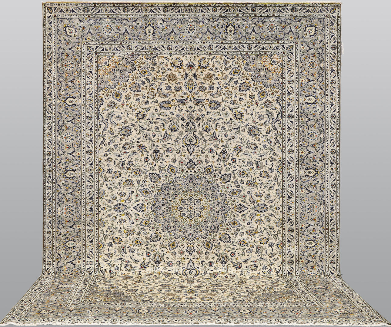 ORIENT CARPET. Candle Keshan, 413 x 300 cm.