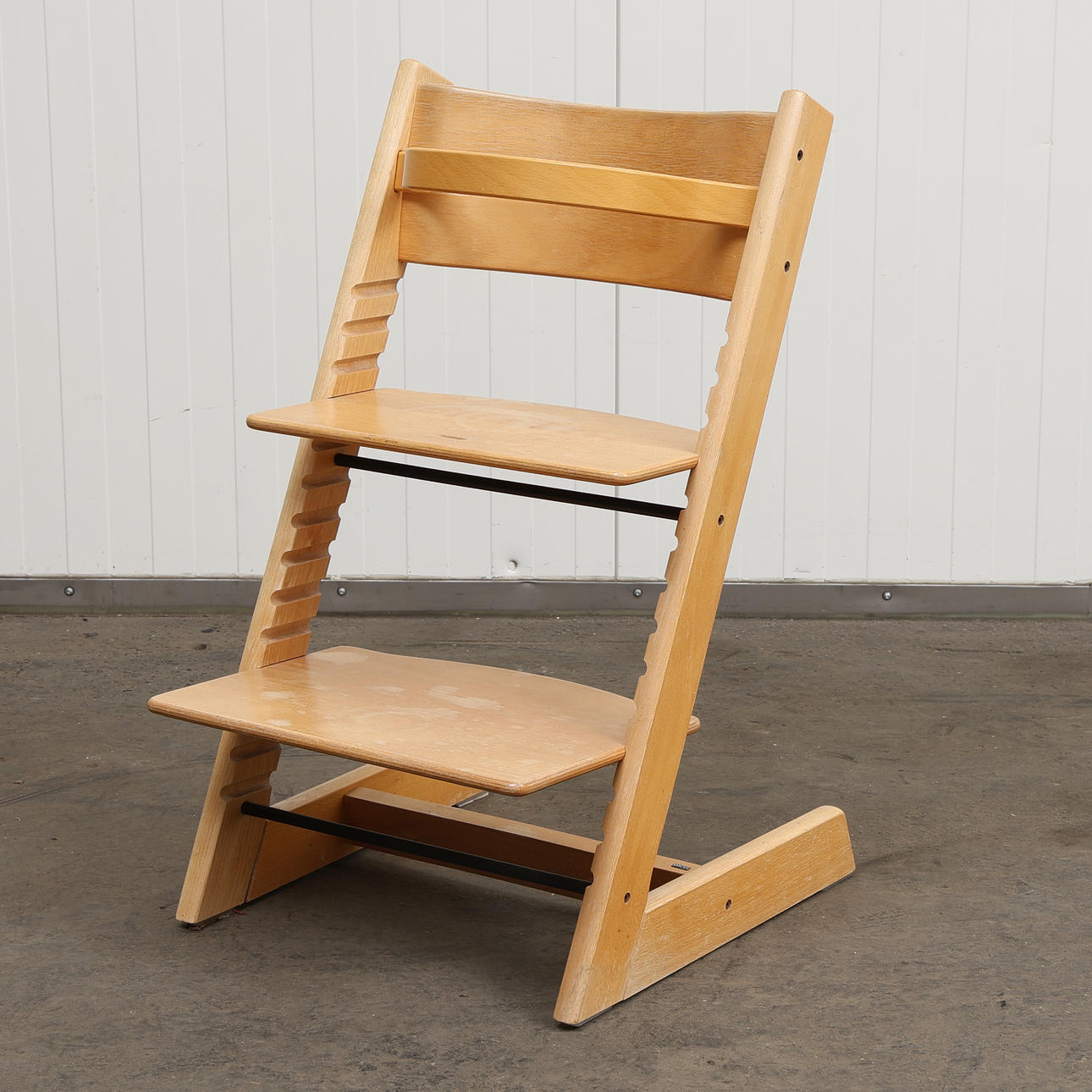 KINDERSTUHL „Tripp Trapp“ Stokke, Norwegen.