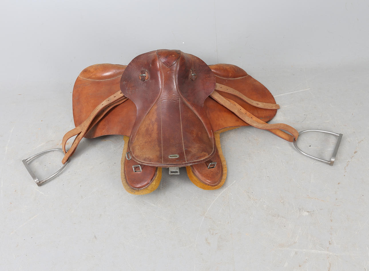 SADEL, skinn, SDR 1914.