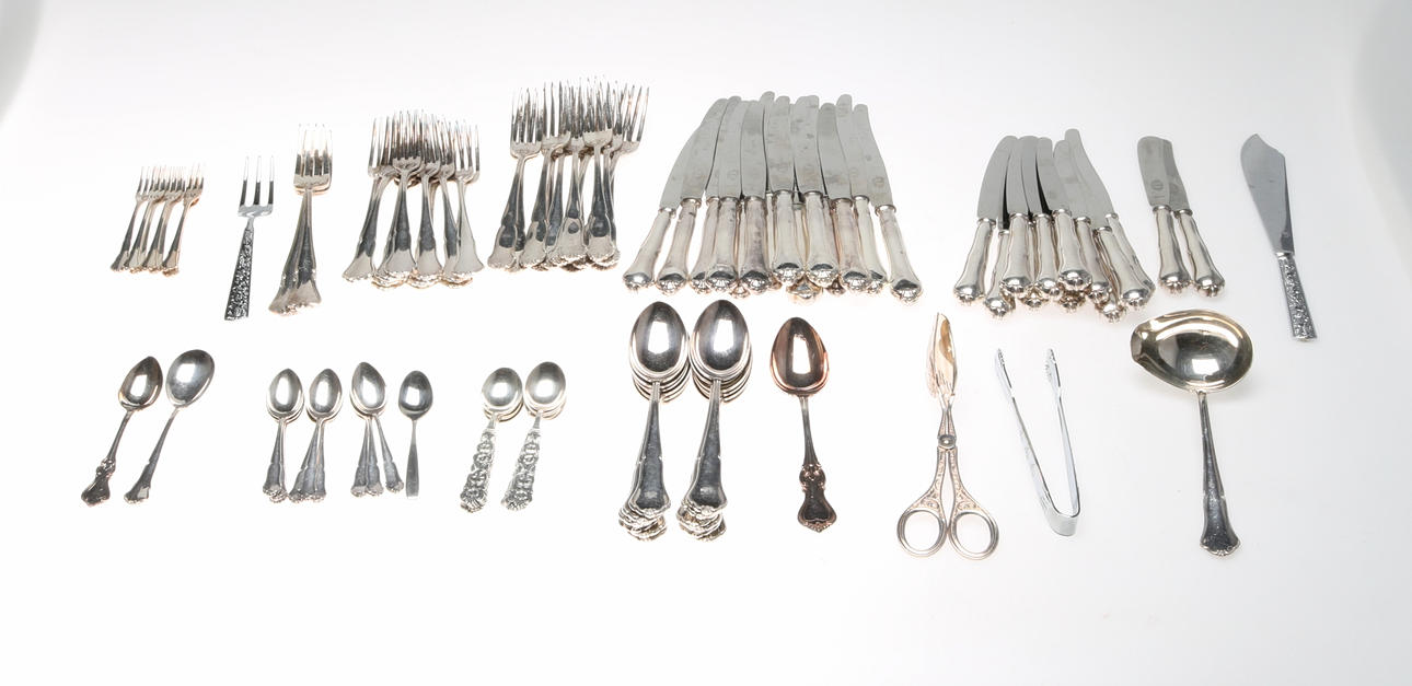 SAMLING BESTICK, nysilver, bland annat CG Hallberg.
