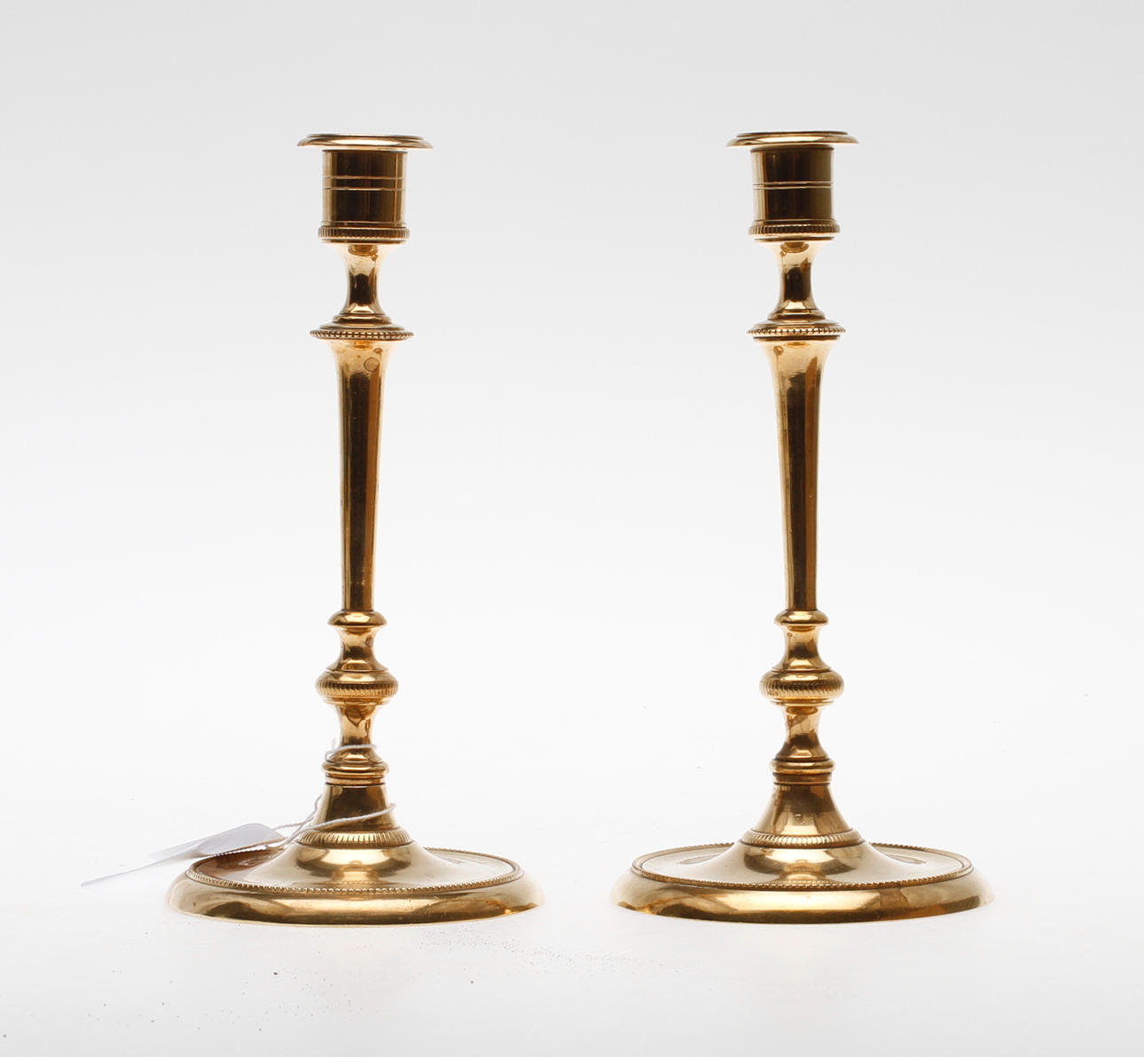 LJUSSTAKAR, ett par, mässing, Skultuna No 82.