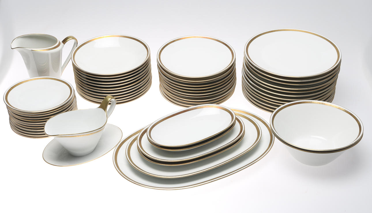 MATSERVIS, 58 delar, porslin, modell "Lady", Hackefors, 1900-talets andra hälft.