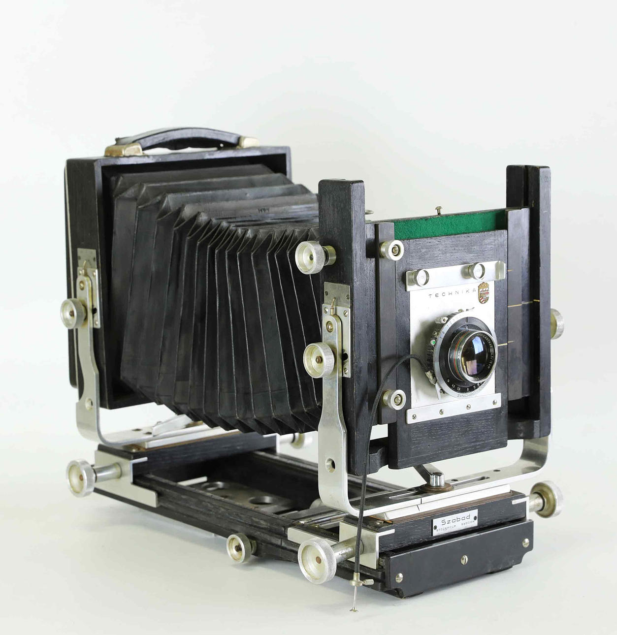 BÆLGKAMERA, Technika Szabad.